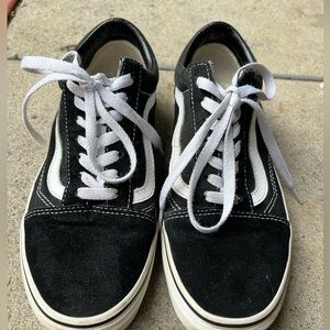 Black Vans Old Skool